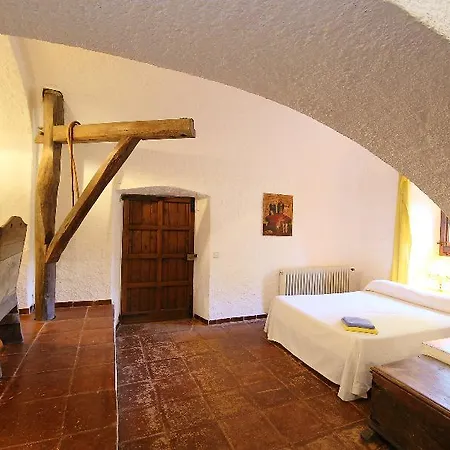 Moli De Mayola Six Bedroom