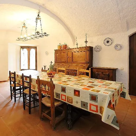 Moli De Mayola Six Bedroom Hotel *