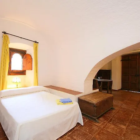 Hotel Moli De Mayola Six Bedroom *